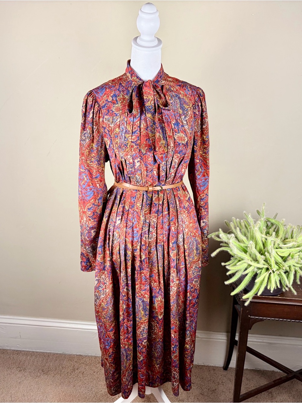 Vintage 80s Albert Nipon Silk Paisley Dress Logo Lace Hem Pockets Size 6 Luxury